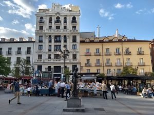 [AIL MADRID 마드리드 어학원] ¡5 plazas distintas de la Plaza Mayor!